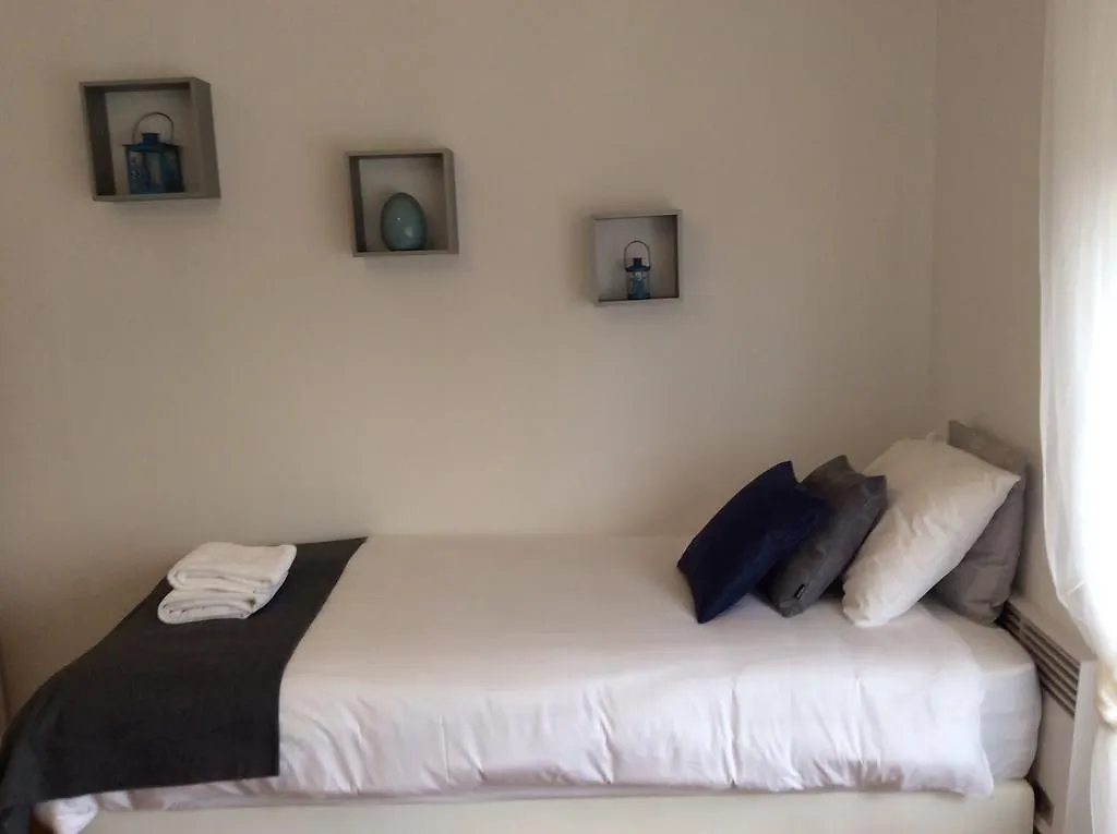 4U Lisbon III Guest House Portugal